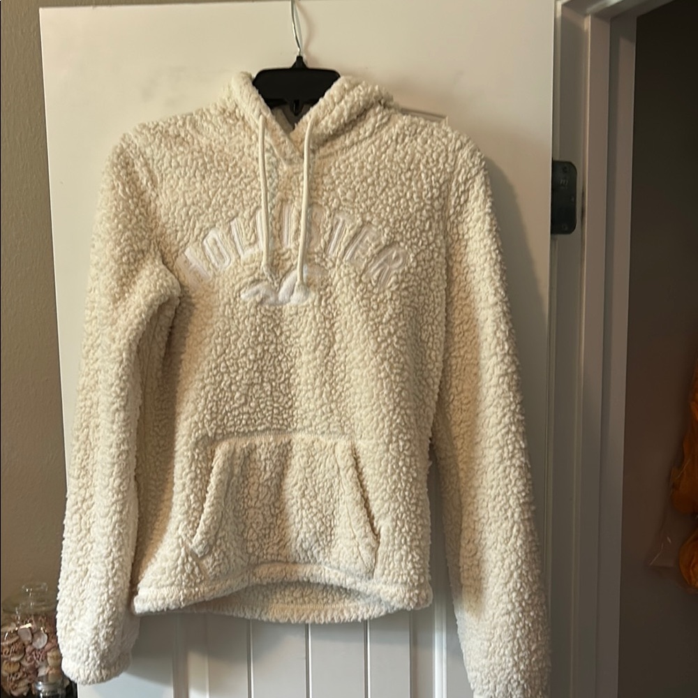 Hollister women’s Sherpa hoodie, cream color, size XS